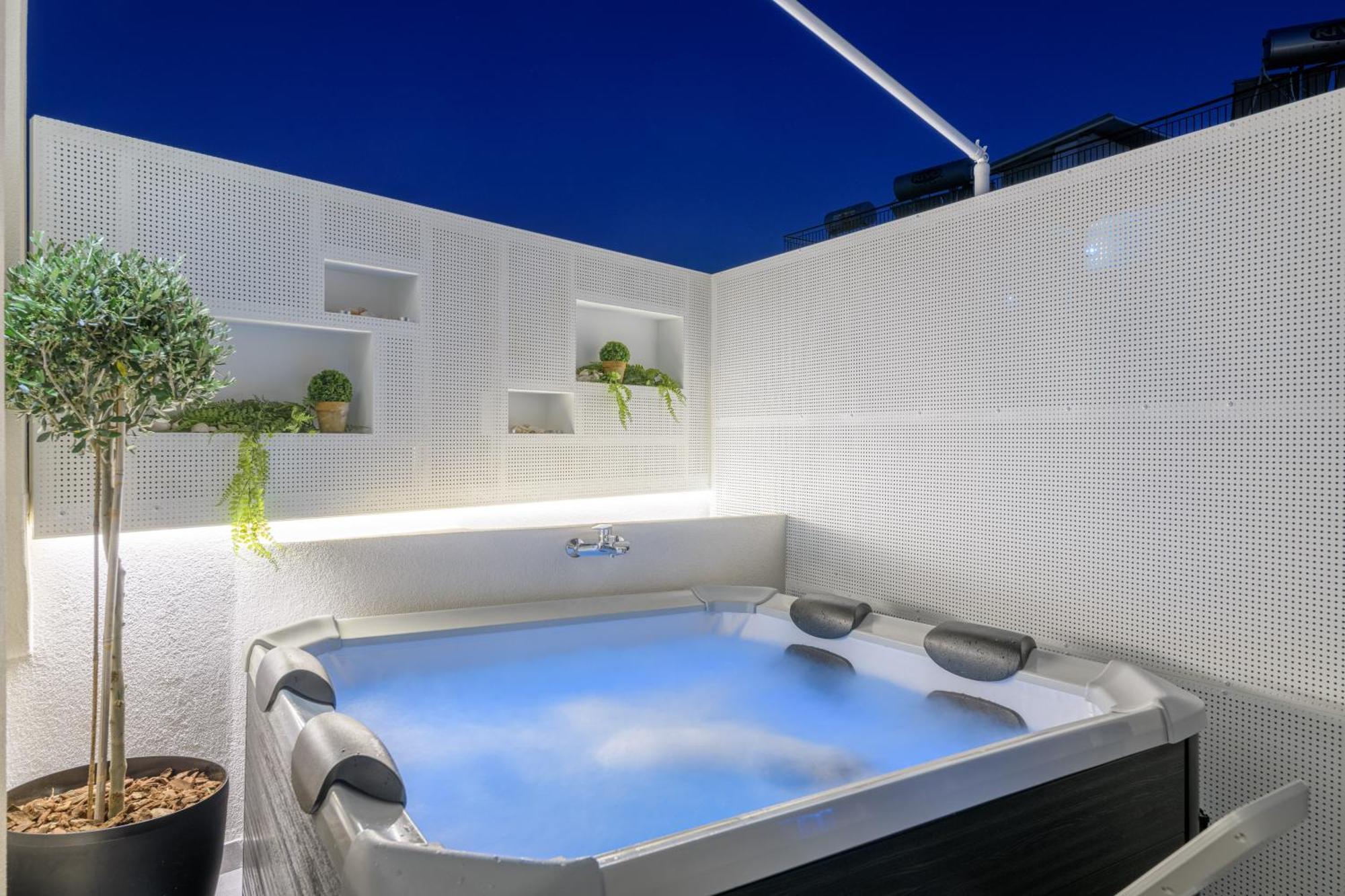 Central Sunny Loft With Plunge Pool Athènes Extérieur photo